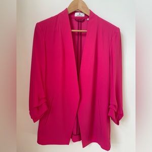 Aritzia, Babaton Power Hip Blazer, size 4, pink, never worn.